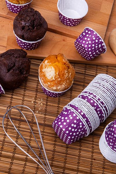 Huzur Party Store Purple Polka Dot 50 Piece Cake Mold, 7x3.5 Cm Muffin Mold that Does Not Disintegrate in the Oven, Cupcake Stand Capsule