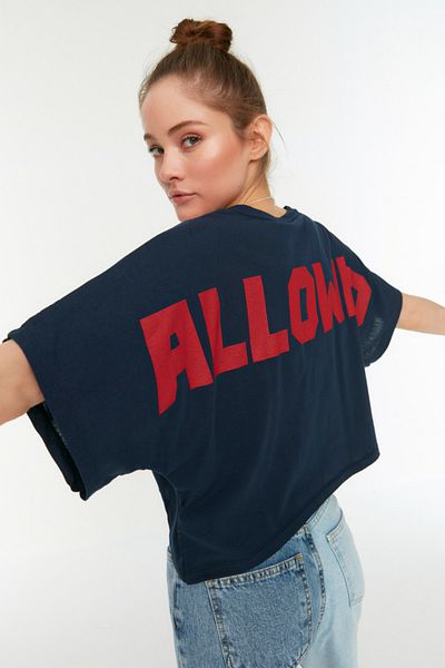 Trendyol Collection Sötétkék 100% pamut nyomott, laza/széles, laza szabású, nyakú kötött póló TWOSS22TS0983