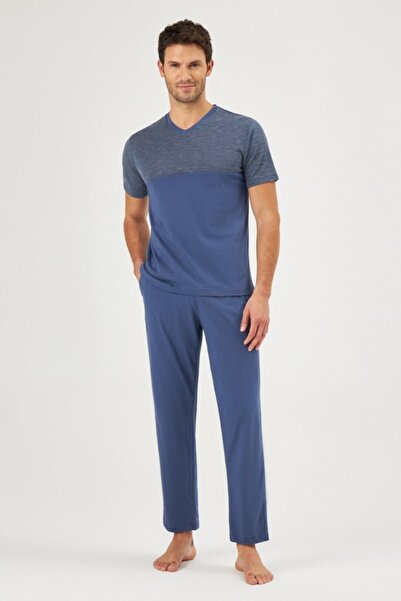 Eros طقم بيجامة برقبة على شكل حرف V