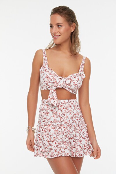 Trendyol Collection Ekrü virágmintás öv részletes strand felső és alsó készlet TBESS22AU0208