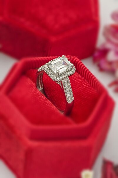 ALYANSEVİM Zirkon Taşlı Baget Tektaş Gümüş Bayan Yüzük