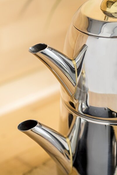 Amboss Gold Handle Medium Size Teapot Set