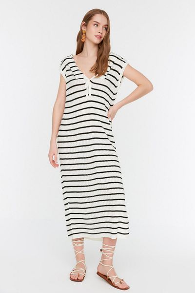 Trendyol Collection Ecru Midi Knitwear V-Neck Dress TWOSS22EL2736