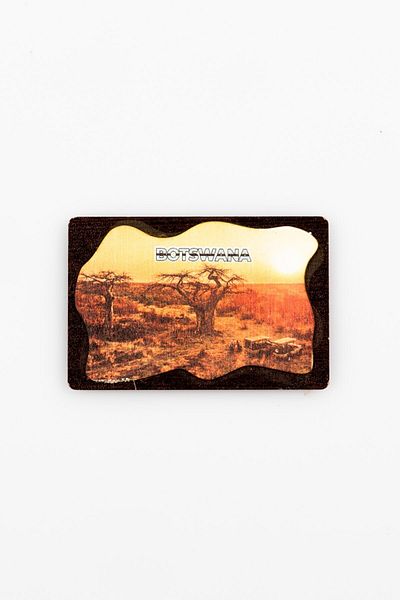Dünyadan Hediyeler Botswana Themed Leather Magnet Wooden Plate