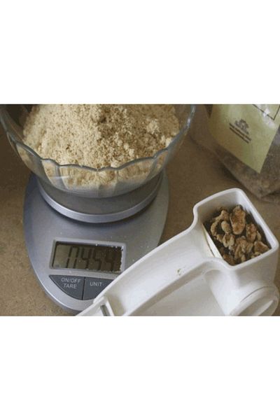 İndiriminVar Nut and Peanut Grinder - With Twist Handle, Inside Grinder