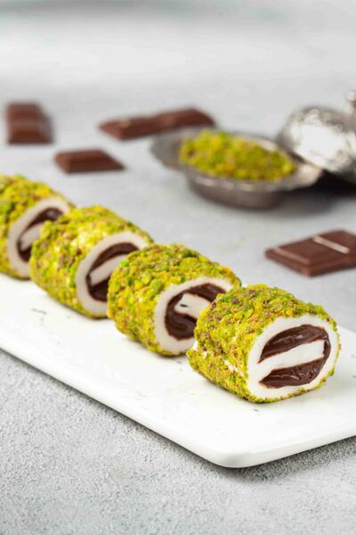 Hüsrevzade حلقوم تركي بالشوكولاتة مع طبقة الفستق 450 جرام