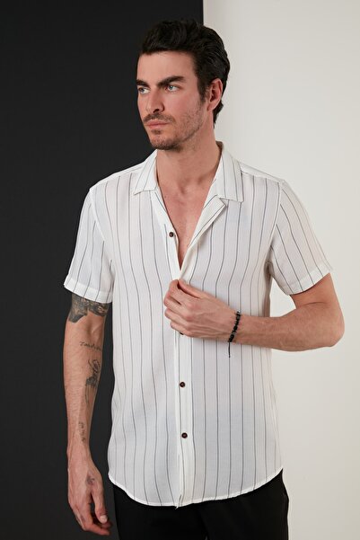 Buratti Kısa Kollu Apaş Yaka Desenli Gömlek Erkek Gömlek Cf21s114293