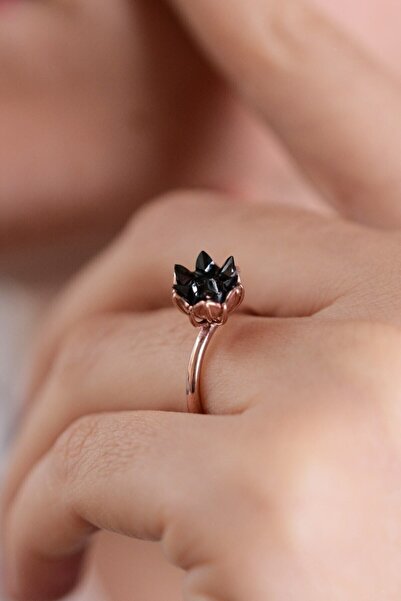 LOTUS GÜMÜŞ Kadın Lotus Çiçeği Siyah Zirkon Taşlı 14k Rose Altın Kaplama Yüzük