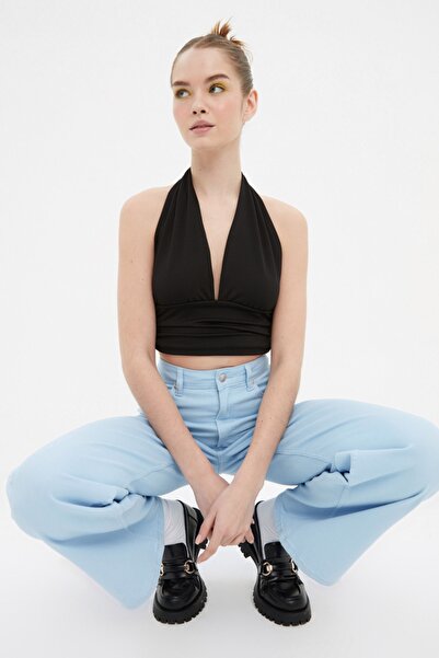 Trendyol Collection Černá Halter Neck Fitted Crop Pletená halenka TWOSS22BZ0544