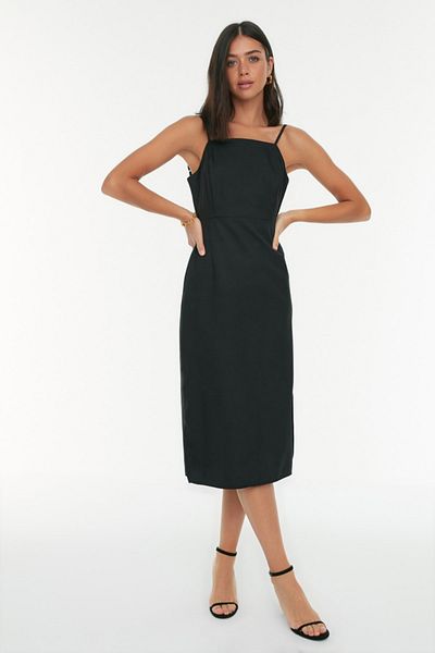 Trendyol Collection Черна рокля с презрамки без гръб TWOSS22EL2591