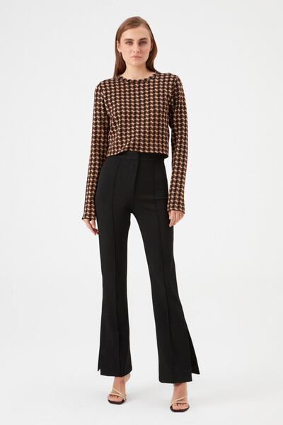 Açelya Okcu Штани з високою талією, еластичною талією, іспанськими штанинами та розрізом