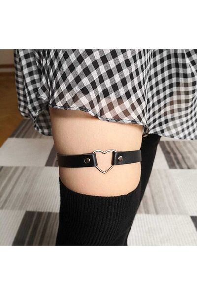 Touz Gothic Leg Belt with Heart Ring