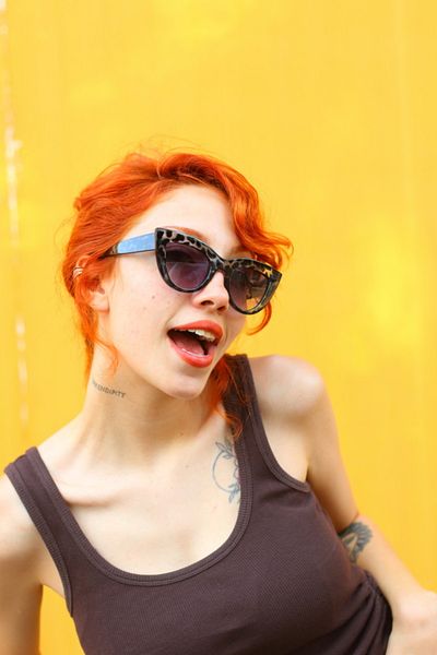Focus On Eyewear النظارات الشمسية البنفسجي زيبرا عين القطة