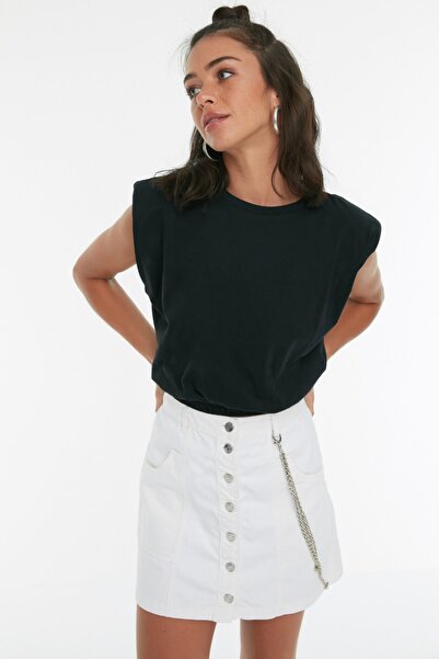 Trendyol Collection Černé 100% bavlněné vycpané triko Crop Crew Crew Neck Pletené tričko TWOSS21TS0379