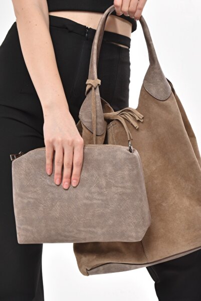 Ysmn حقيبة كتف نسائية من الجلد الطبيعي من جلد الغزال مزينة بشرابة من فرو المنك Yc011969DSU