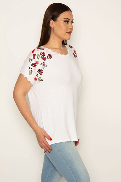 Şans Women's Plus Size Bone Collar and Sleeve Kopenaki Lace Shoulder Embroidered Blouse 65n31858