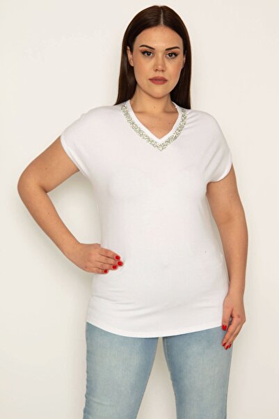Şans Bluză albă cu decolteu în V, de mărime mare, cu detalii de piatră curgătoare 65n32057