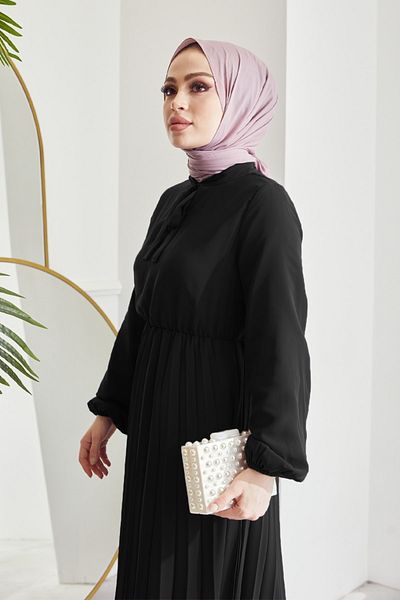 InStyle Плисирана шифонена рокля с хиджаб Limelda - черна