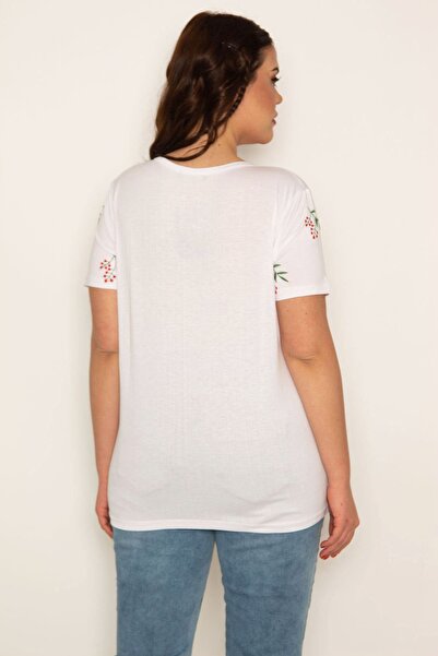 Şans Жіноча блуза великого розміру з білим коміром та вишивкою 65n32030