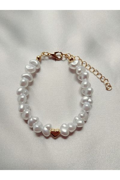 Fata Morgana Accessory White Baroque Pearl Bracelet with Heart
