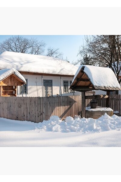 Universal Μια παραμυθερότερη κληρονομιά γεμάτη χιόνι, μια ηλιόλουστη μέρα σε ...