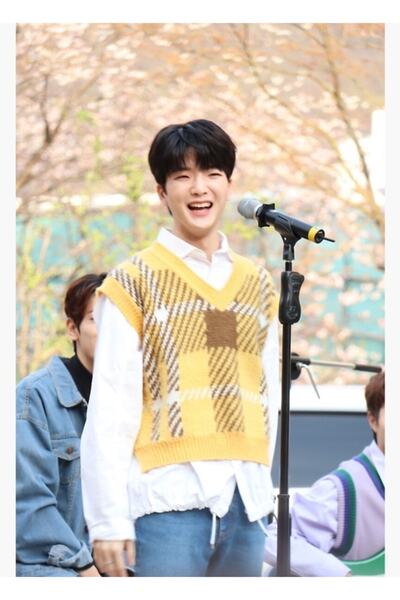 Universal Howon W24 Tablou cu mulțime de oameni în timpul primăverii Poster d...