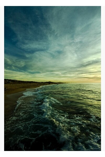 Universal Το ζωγραφικό "Εκεί που το νερό και ο ουρανός συναντιούνται " είναι ...