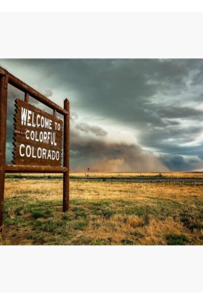 Universal Coloratul Colorado - Storm Colorado trece prin semnul de linie de s...