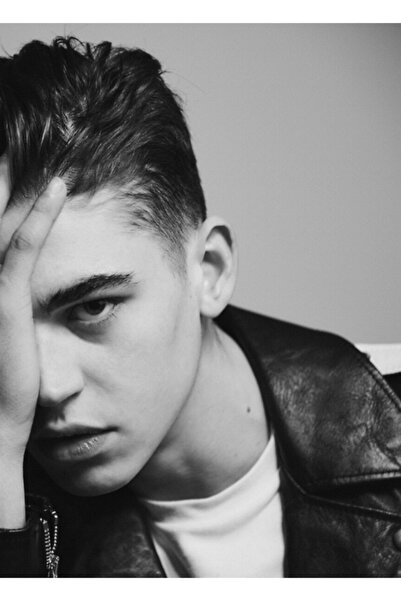 Universal Poster decorativ din lemn cu pictură de Hero Fiennes Tiffin