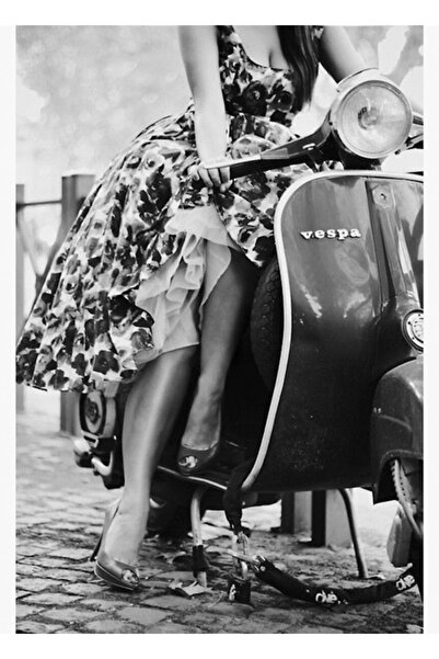 Universal Εικονογραφική ξύλινη αφίσα με όμορφο κορίτσι που κάθεται σε μια Ves...