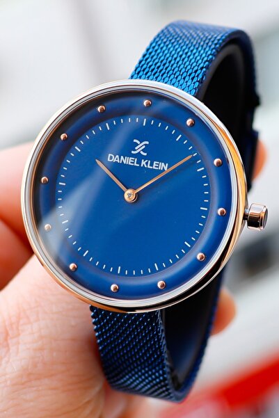 Daniel Klein Women's Wristwatch - Stylish and Modern Design