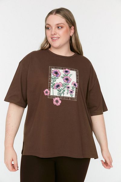 Trendyol Curve Brown Printed Knitted T-Shirt TBBSS22TS1659