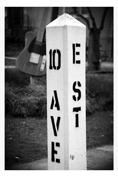 Universal Декоративен дървен плакат с изображение на Замръзналото кралство от...