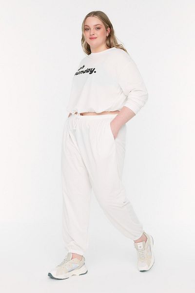 Trendyol Curve Große Größen in Pyjama-Set - Ecru - Unifarben