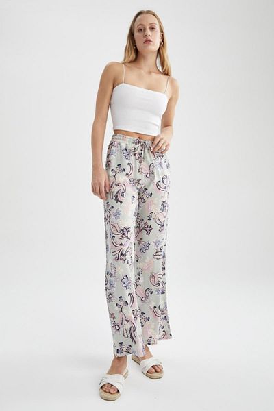 DeFacto Traditionell gemusterte Viskose-Hose mit hoher Taille und weitem Bein und Taschen