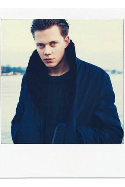 Universal Ünlü: Bill Skarsgard [polaroid] Tablo Ahşap Poster Dekoratif