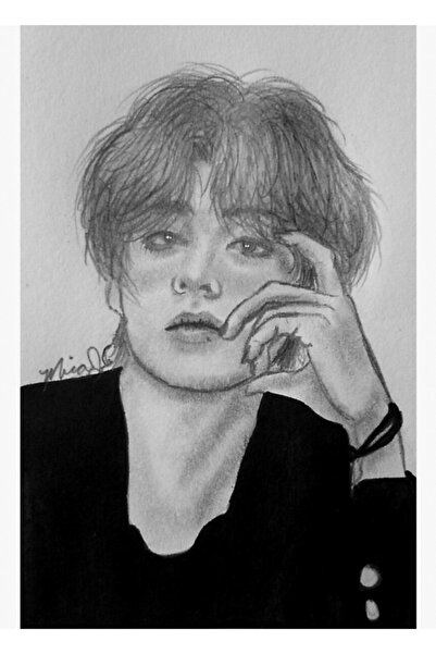 Universal Taehyung 4 Πίνακες Ξύλινη Διακοσμητική Αφίσα Κωδικός4845