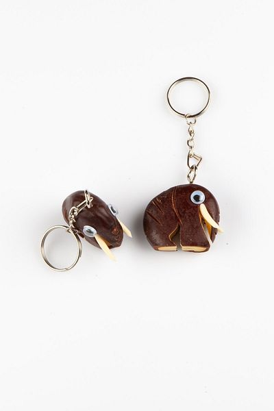Dünyadan Hediyeler Wooden Elephant Keychain Handcrafted