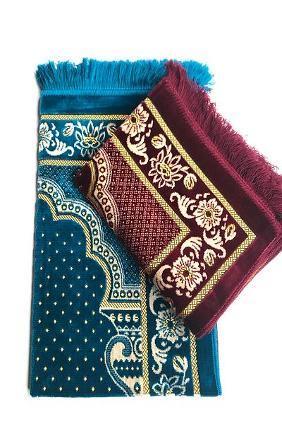 Kardelen Luxury Dodya Velvet Prayer Rug - For Wedding and Engagement Bundled (Powder, Turquoise), Rosary and Skullcap