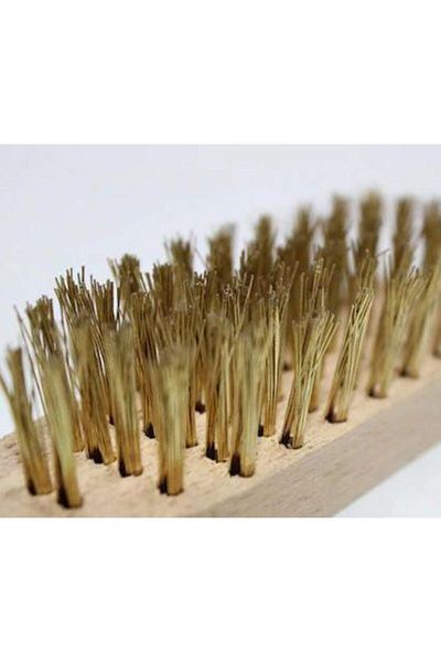 UGR Wooden Handle Wire Brush Dirt Rust Removal No:4