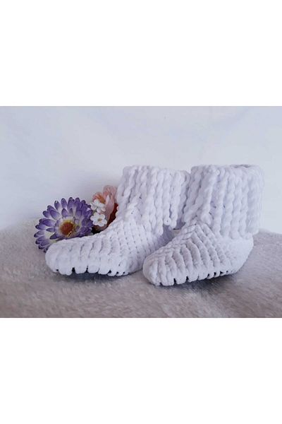 Universal Hand Knitted Handmade White Home Shoes with Eye Nuru Felt Base