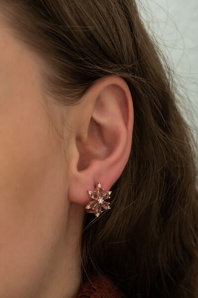 Nereze Kadın Gümüş Küpe