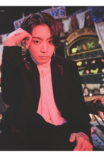 Universal Jungkook Real Pb Ξύλινη Διακοσμητική Αφίσα Ζωγραφικής Κωδικός3021