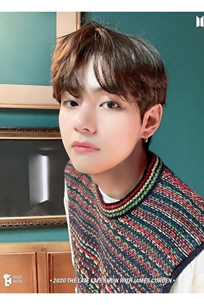 Universal V Kim Taehyung Hartă BTS Poster din lemn decorativ Cod2135