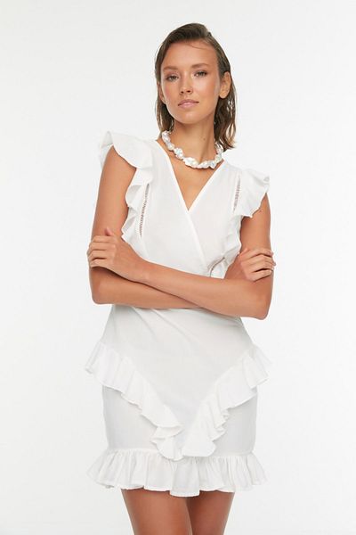 Trendyol Collection Λευκό βολάν Λεπτομερές φόρεμα παραλίας TBESS22EL2763