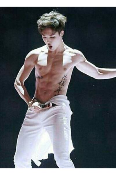 Universal Bts - Poster decorativ din lemn cu abdomenul Jimin Cod3714