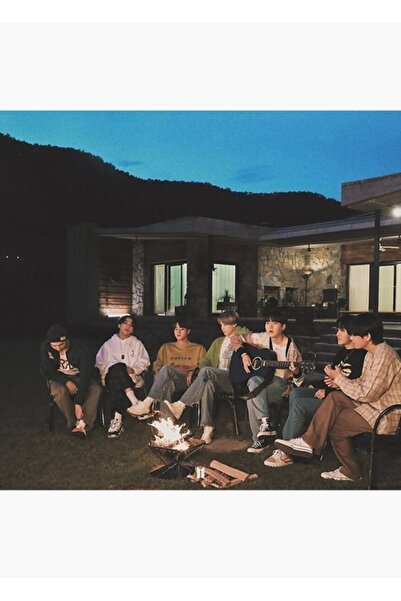 Universal Bts |   Viața continuă Tablou Poster din lemn Decorativ Cod1881