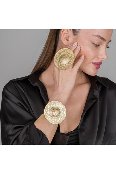 ZeyDor Accessories Zeydor Gold Curved Modern Bracelet Set 12020