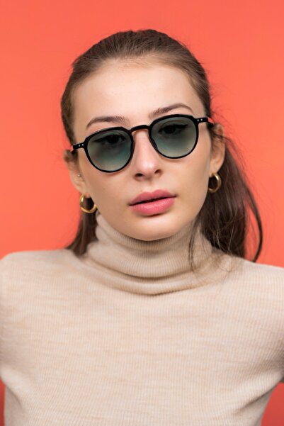 Focus On نظارة شمسية ويلسون باللون الأسود والأخضر