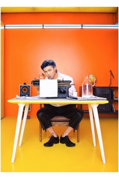 Universal Διακοσμητική Ξύλινη Αφίσα Τραπεζιού Namjoon Κωδικός5446